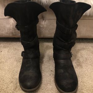 Boots Crown Vintage 6.5